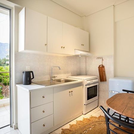 Villy'S Comfort Zone Apartments Kalamata Exterior foto